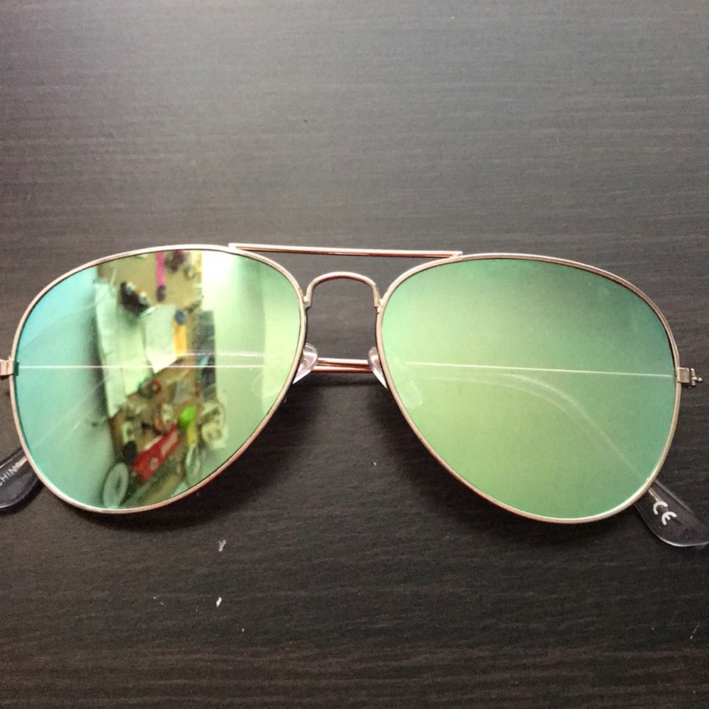 Sunglasses! - Picture 4 of 7
